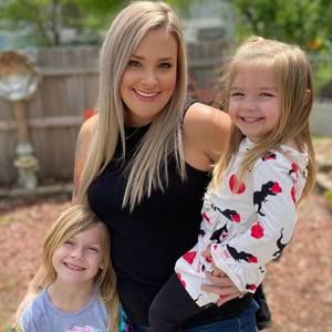 Meet your Posher, Shea